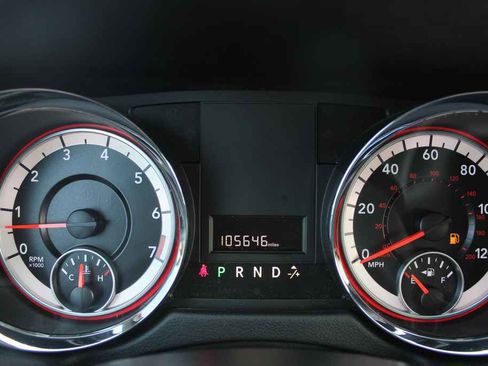 Used 2017 Dodge Grand Caravan SXT image 14