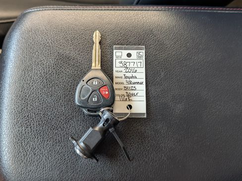 Used 2016 Toyota 4Runner Trail AWD/4WD image 34