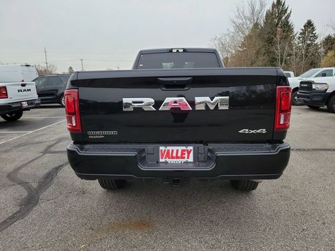 New 2026 RAM 2500 Big Horn AWD/4WD image 7