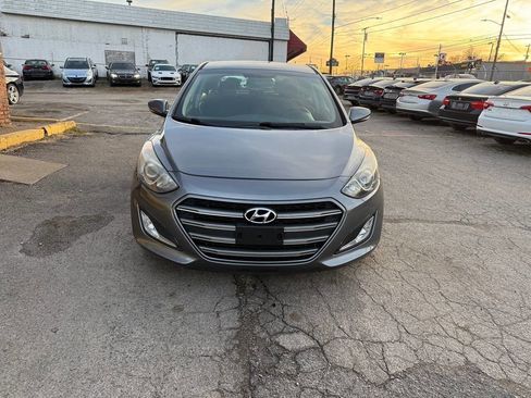 Used 2016 Hyundai Elantra GT w/ Option Group 02 image 8