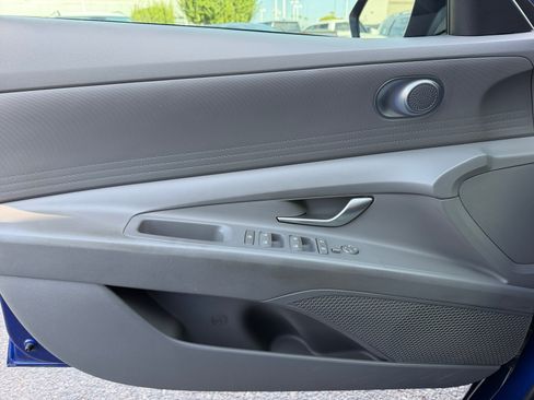 Certified 2023 Hyundai Elantra SEL FWD image 13