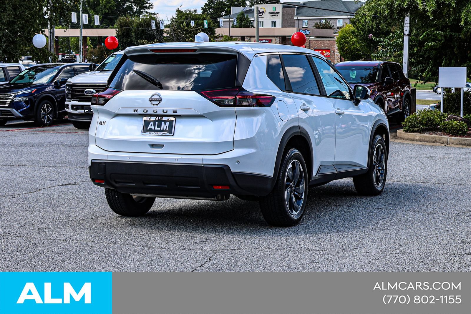 Used 2025 Nissan Rogue SV FWD image 6