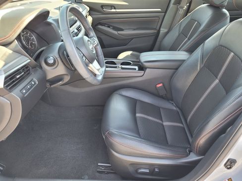 Certified 2023 Nissan Altima 2.5 SR FWD image 16