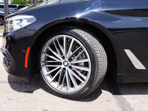 Used 2020 BMW 530i w/ Convenience Package RWD image 5