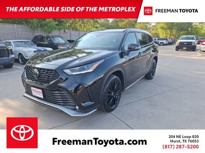 Used 2025 Toyota Highlander XSE