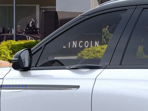 New 2024 Lincoln Nautilus Reserve w/ Equipment Group 202A AWD/4WD image 20