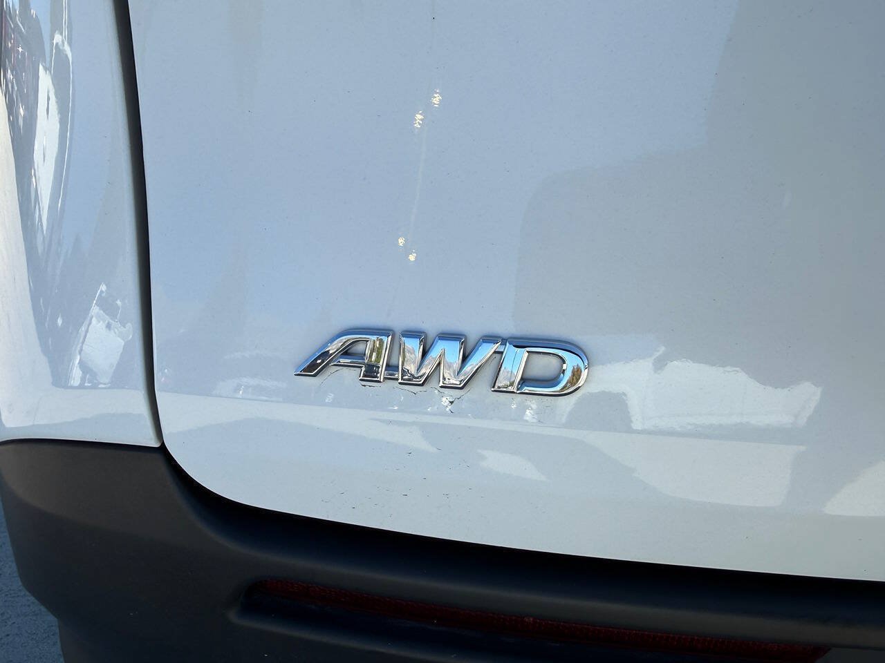 Used 2024 Toyota Sienna LE AWD/4WD image 10