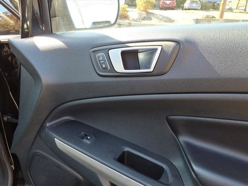 Used 2022 Ford EcoSport Titanium image 13