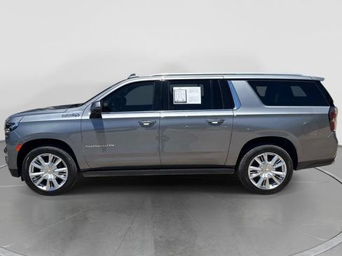 Used 2021 Chevrolet Suburban High Country w/ Premium Package AWD/4WD image 5