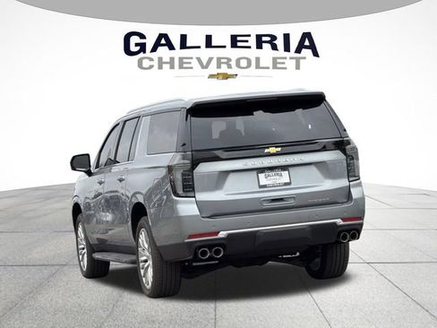 New 2026 Chevrolet Suburban Premier RWD image 5