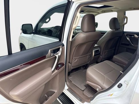 Used 2017 Lexus GX 460 Premium AWD/4WD image 10