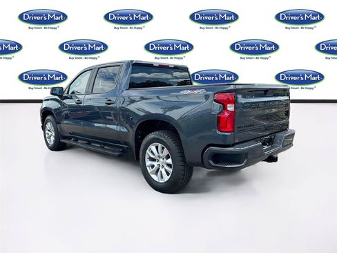 Used 2020 Chevrolet Silverado 1500 Custom w/ Custom Value Package AWD/4WD image 5