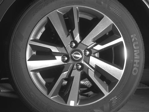 Used 2025 Nissan Versa SV image 14