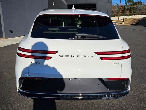 New 2026 Genesis GV70 2.5T Select AWD/4WD image 5