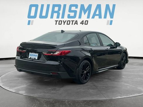 New 2026 Toyota Camry SE image 7