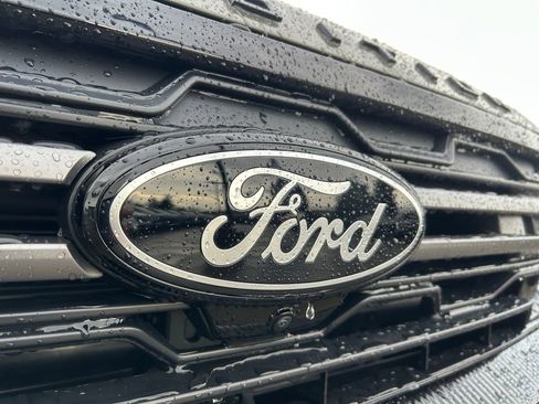 New 2025 Ford Expedition Tremor image 32