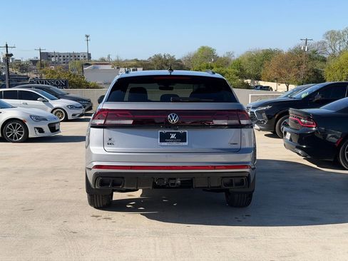 New 2026 Volkswagen Atlas Cross Sport SEL R-Line AWD/4WD image 6