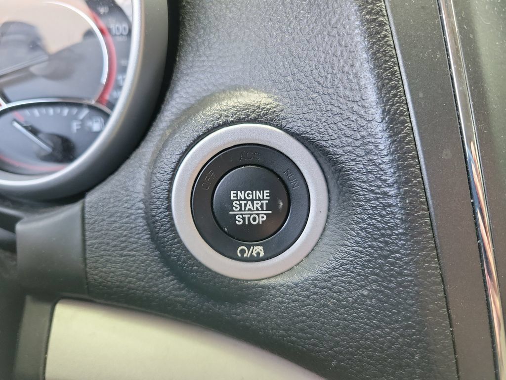 Used 2017 Dodge Journey SE w/ Comfort/Convenience Group AWD/4WD image 15