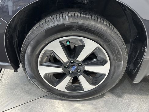 Used 2017 Subaru Forester 2.5i w/ Alloy Wheel Package image 8