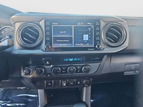 Certified 2023 Toyota Tacoma TRD Off-Road image 14