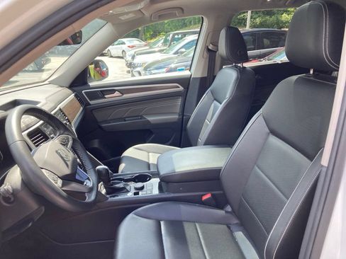 Used 2023 Volkswagen Atlas SE w/ Panoramic Sunroof Package AWD/4WD image 10