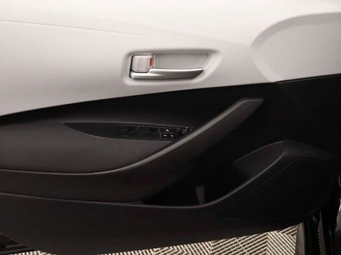 Used 2026 Toyota Corolla SE FWD image 18