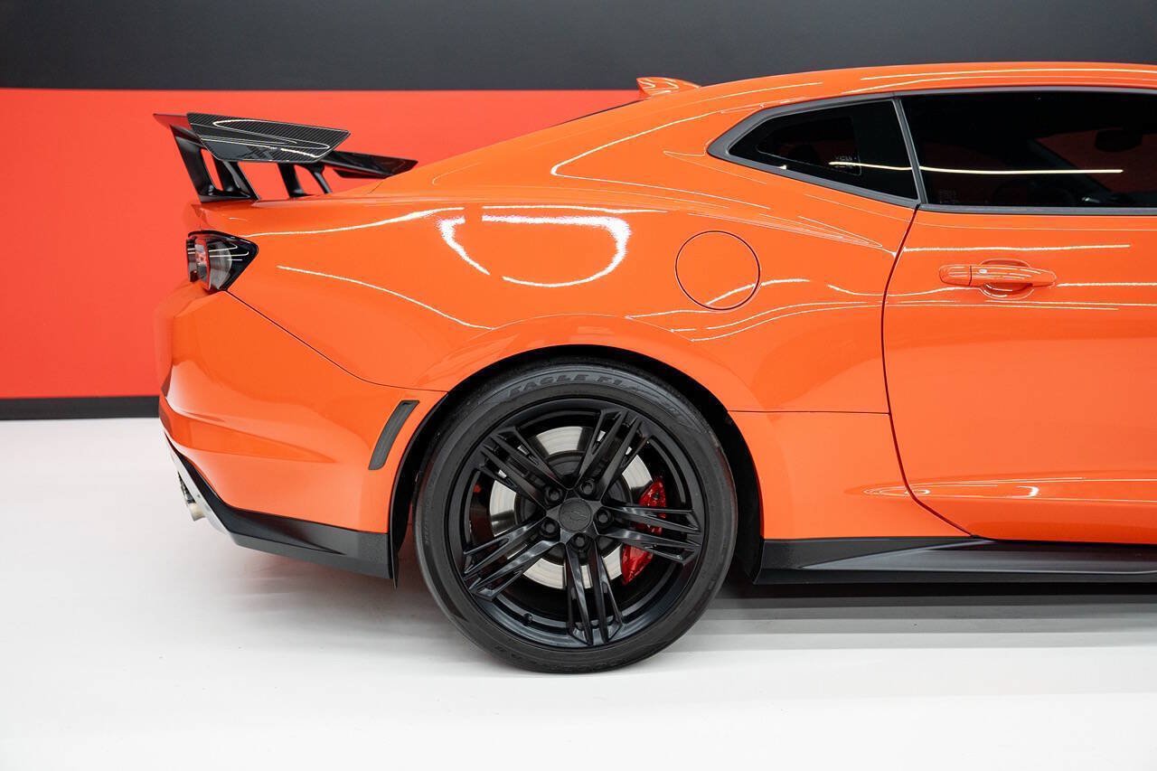 Used 2019 Chevrolet Camaro ZL1 RWD image 44