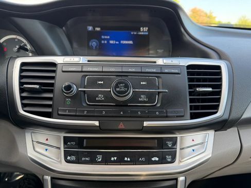 Used 2014 Honda Accord LX image 25