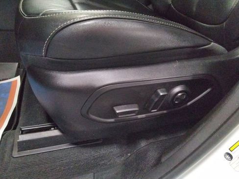 Used 2023 Jeep Grand Cherokee Limited w/ Luxury Tech Group II image 28