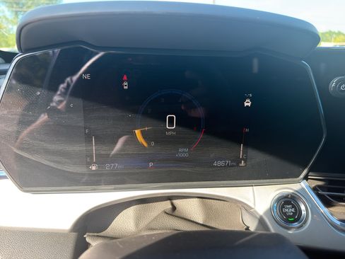 Used 2024 Chevrolet Trax LT FWD image 7