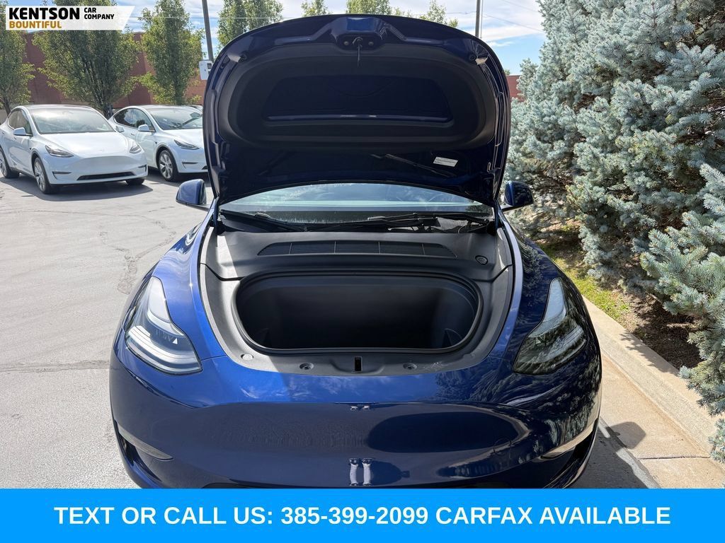 Used 2023 Tesla Model Y Long Range AWD/4WD image 32
