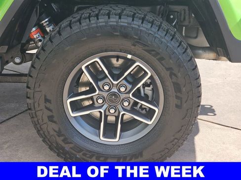 New 2025 Jeep Gladiator Mojave w/ Convenience Group image 36