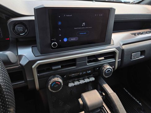 Certified 2026 Toyota Tacoma SR5 AWD/4WD image 24