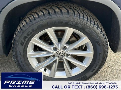 Used 2015 Volkswagen Tiguan SE image 24