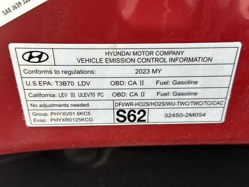 Used 2023 Hyundai Kona Limited AWD/4WD image 32