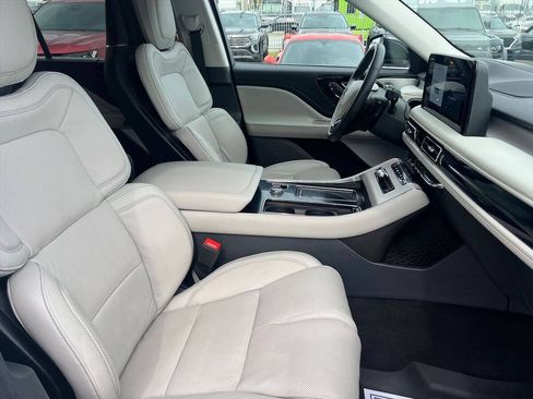 Used 2025 Lincoln Aviator Reserve w/ Equipment Group 201A AWD/4WD image 8