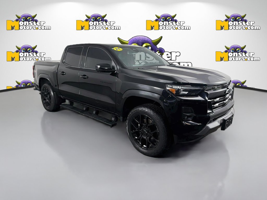 Used 2024 Chevrolet Colorado Z71 w/ LPO, Dark Essentials Package AWD/4WD image 3