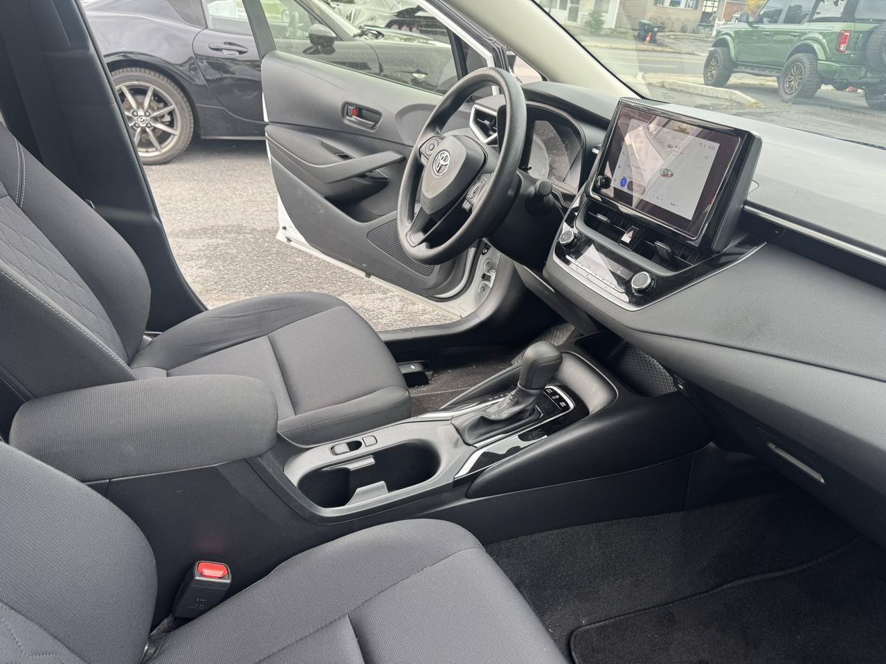 Used 2023 Toyota Corolla LE w/ LE Convenience Package FWD image 27