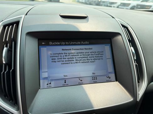 Used 2019 Ford Edge SEL w/ Equipment Group 201A AWD/4WD image 15