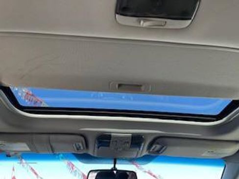 Used 2011 Subaru Outback 2.5i Limited w/ PWR Moonroof Pkg image 15