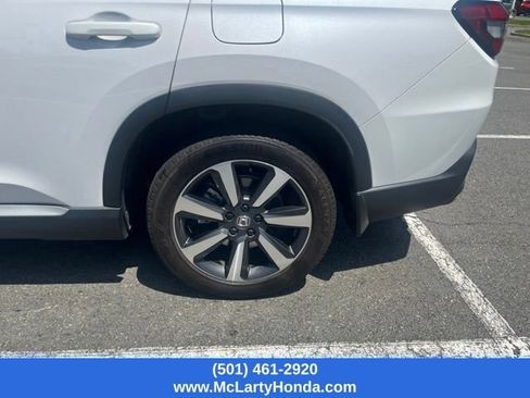 Certified 2024 Honda Pilot Touring image 19