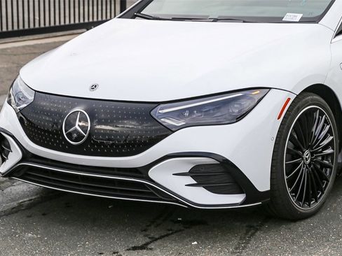 Used 2024 Mercedes-Benz EQE 350+ 4MATIC Sedan image 7