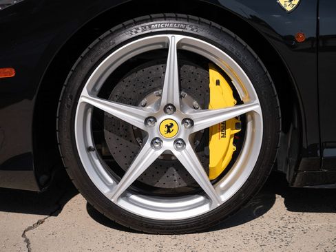 Used 2012 Ferrari 458 Italia Coupe RWD image 14