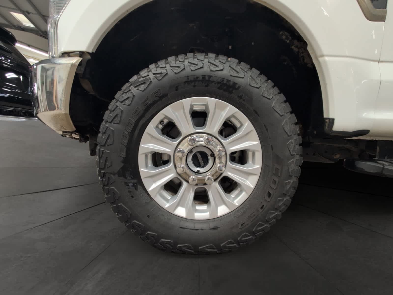 Used 2022 Ford F250 XLT w/ XLT Value Package AWD/4WD image 14