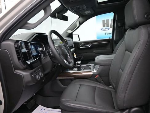 New 2026 Chevrolet Silverado 1500 RST w/ RST All Star Premium Package AWD/4WD image 11