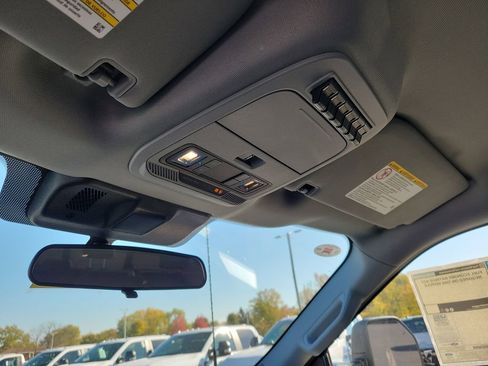 New 2026 Ford F550 4x4 Crew Cab image 32