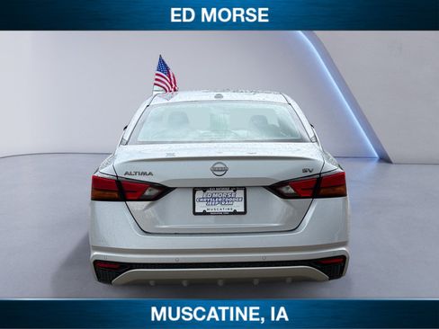 Used 2024 Nissan Altima 2.5 SV FWD image 4