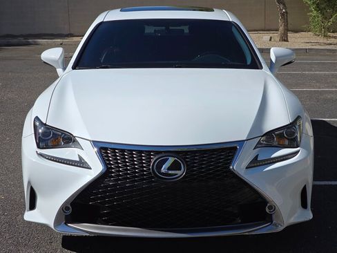 Used 2016 Lexus RC 200t RWD image 3