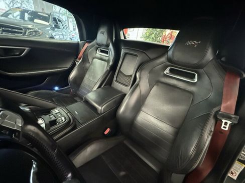 Used 2020 Jaguar F-TYPE Convertible image 8