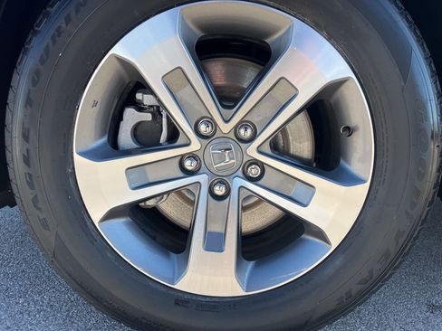 Used 2023 Honda Pilot EX-L image 11